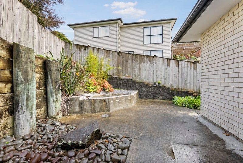 33 Borneo Drive, Fairview Heights, Auckland - Carousel 23