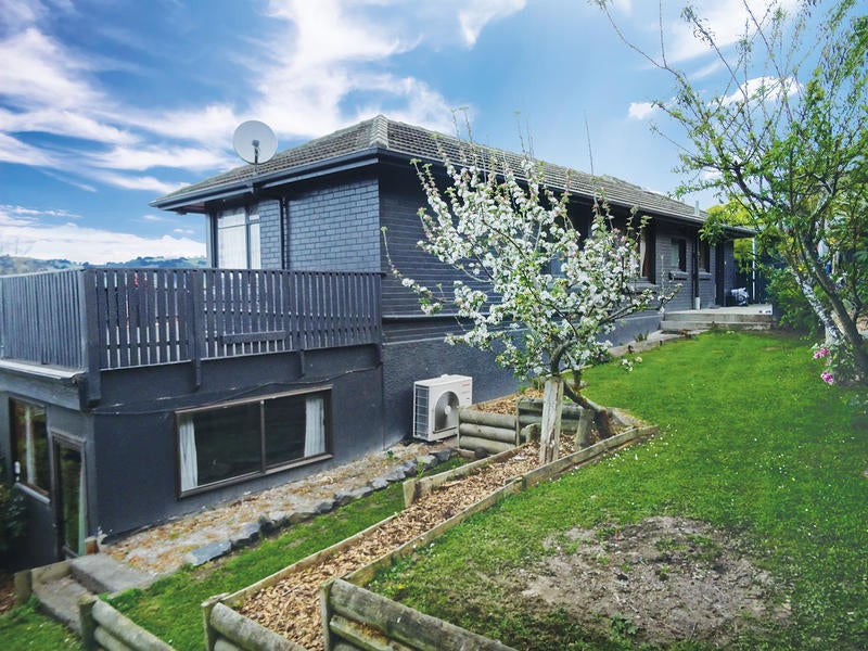 6 Weka Street, Saint Leonards, Dunedin - Carousel 1