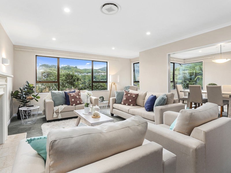 39A Thatcher Crescent, Crofton Downs, Wellington - Carousel 2