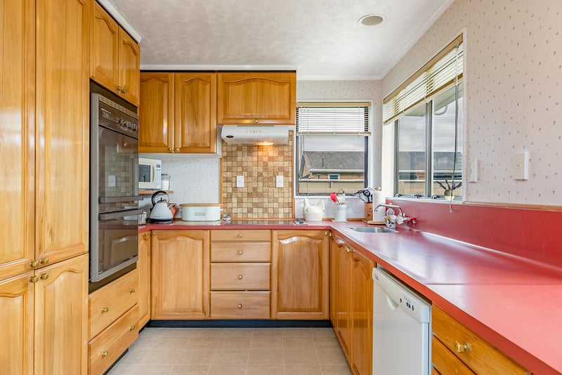 49 Henry Street, Ebdentown, Upper Hutt - Carousel 2