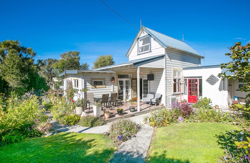 37 Bay Road, Warrington - Carousel 1