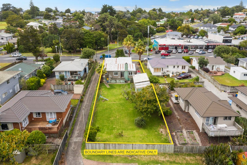 59 Godley Road, Green Bay, Auckland - Carousel 1