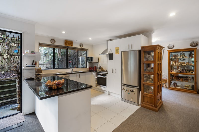 27A Heathglen Place, Bayview, Auckland - Carousel 1