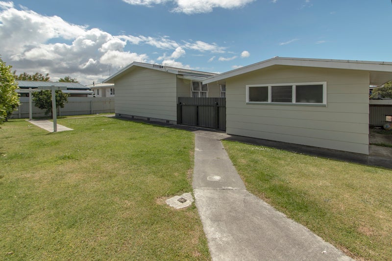 13 Lyttelton Crescent, Tamatea, Napier - Carousel 14