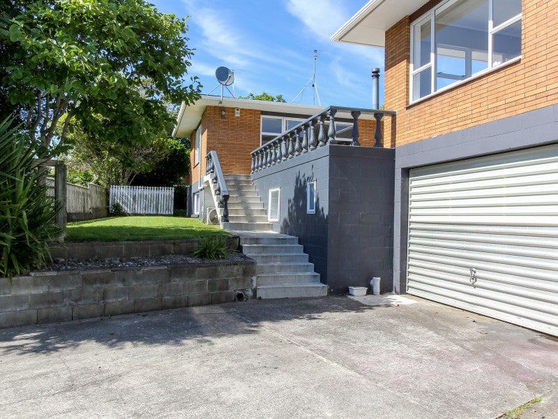 24B Alberta Road, Glen Avon, New Plymouth - Carousel 26