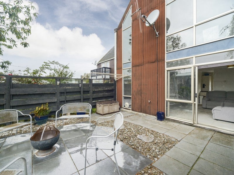 6/341 College Street, West End, Palmerston North - Carousel 1