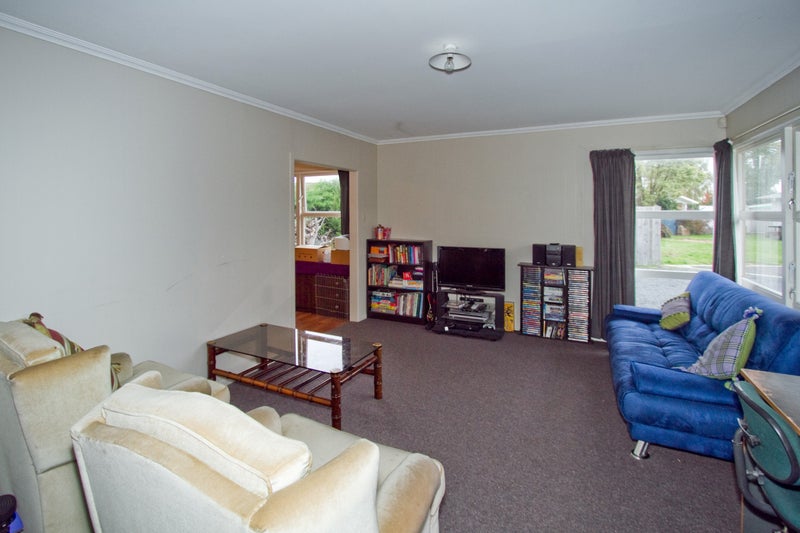 4B Southsea Crescent, Silverdale, Hamilton - Carousel 2