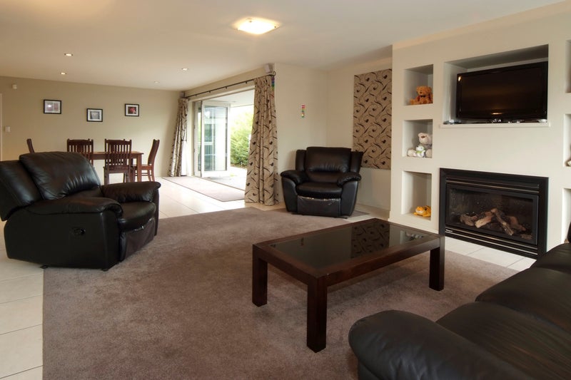 83 O'Neill Avenue, Northwood, Christchurch - Carousel 2