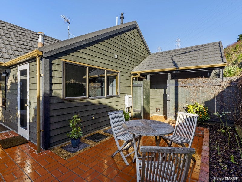 20 Downing Street, Crofton Downs, Wellington - Carousel 2