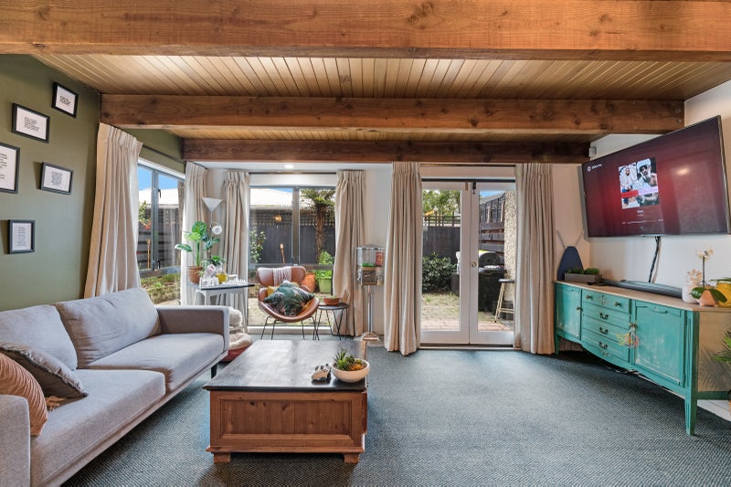 3/11 Bristol Street, St Albans, Christchurch - Carousel 2