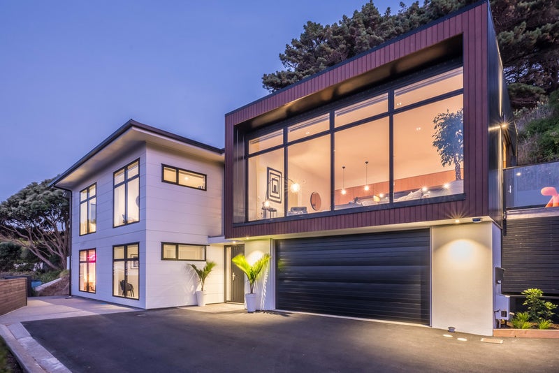 88 Burnham Street, Seatoun, Wellington - Carousel 1