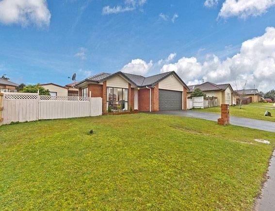 333 Mahia Road, Weymouth, Auckland - Carousel 1