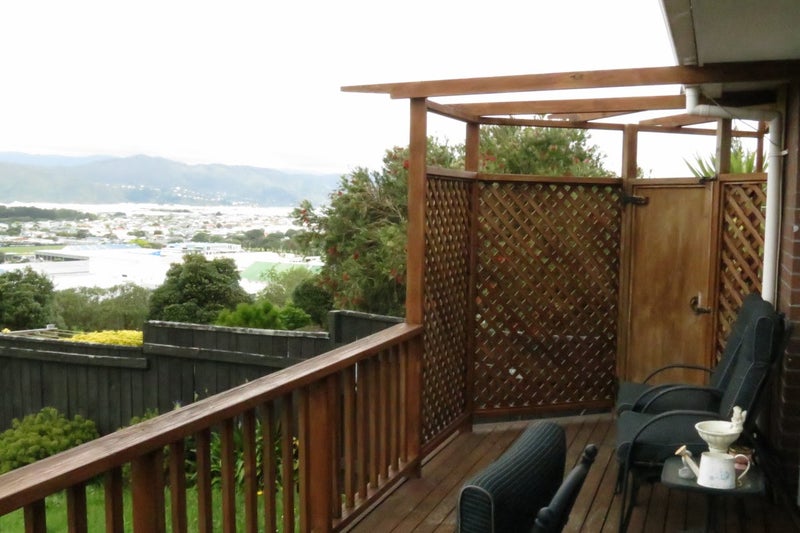 2/22 Dowse Drive, Maungaraki, Lower Hutt - Carousel 2