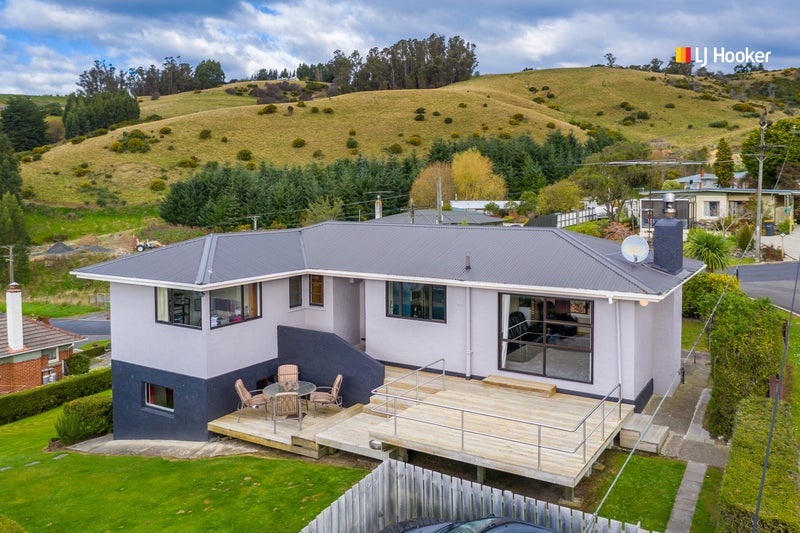 1 Corbett Street, Green Island, Dunedin - Carousel 1