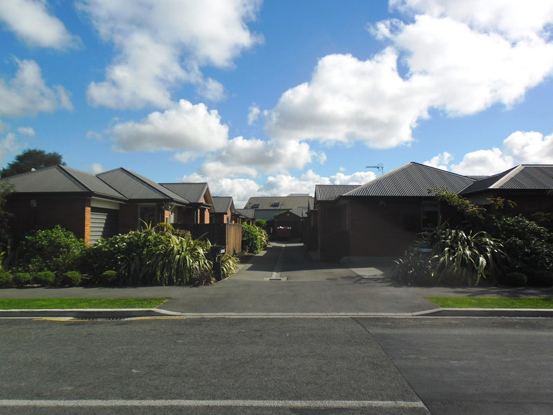 19 Picton Avenue, Riccarton, Christchurch - Carousel 1