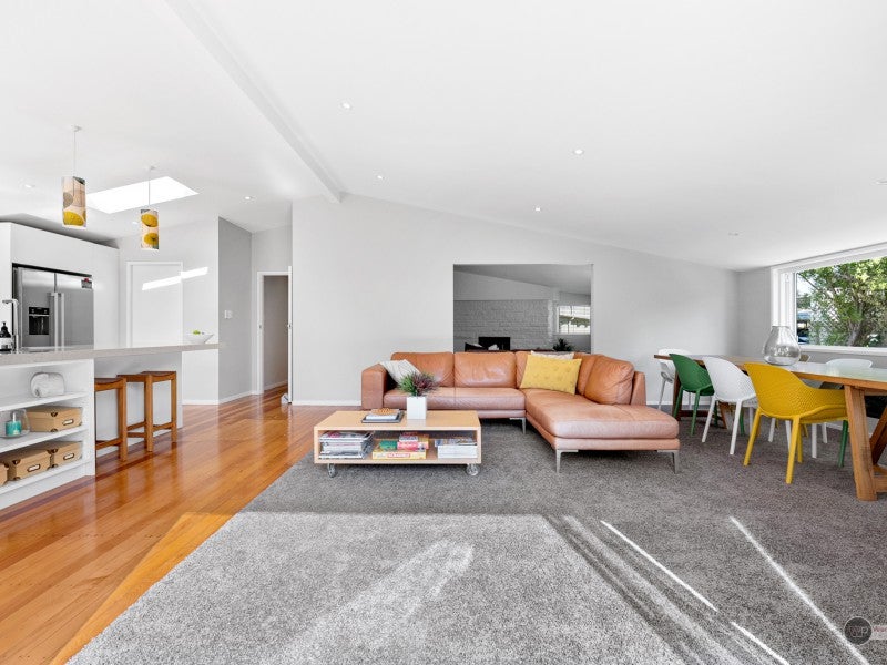 20 Chilton Grove, Hutt Central, Lower Hutt - Carousel 2