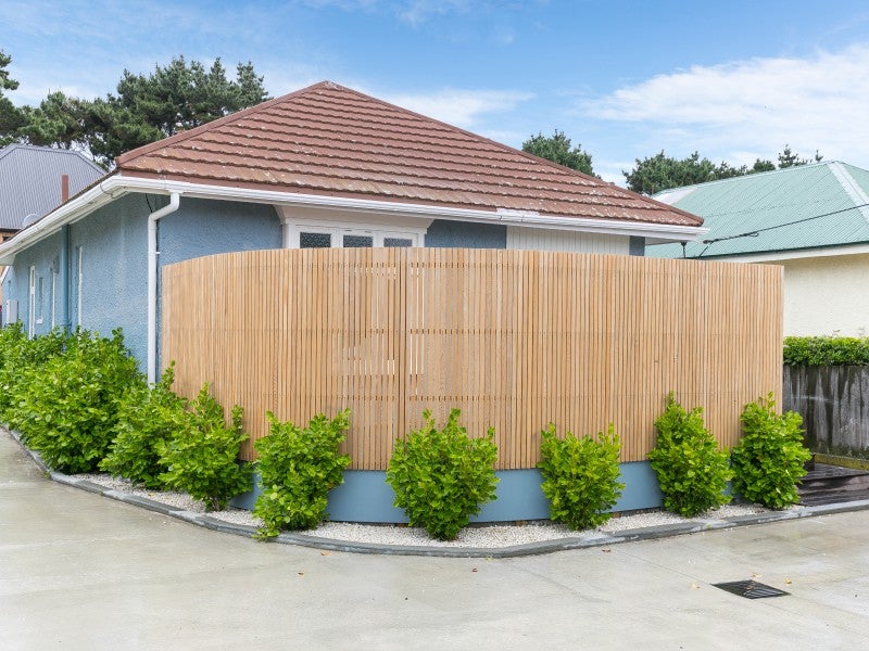 426 Broadway, Miramar, Wellington - Carousel 1
