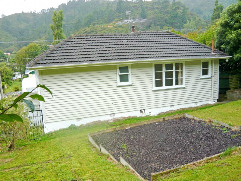 50 Hay Street, Naenae, Lower Hutt - Carousel 2
