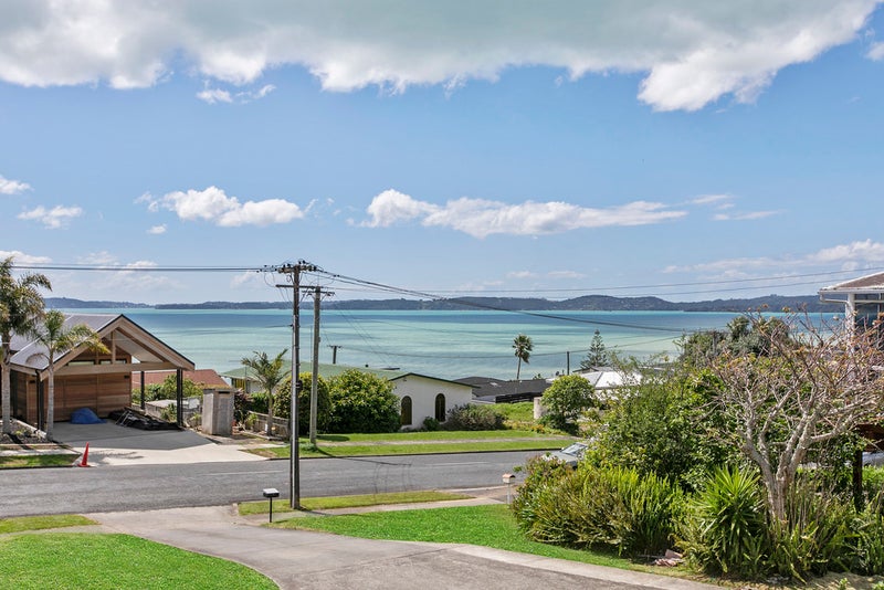 19 Craig Road, Maraetai, Auckland - Carousel 11