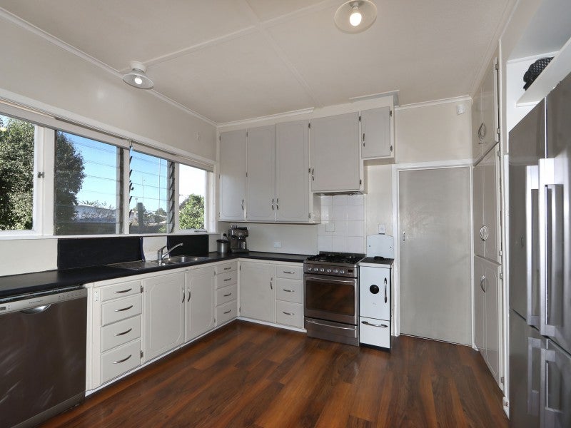 213 McLeod Street, Camberley, Hastings - Carousel 2