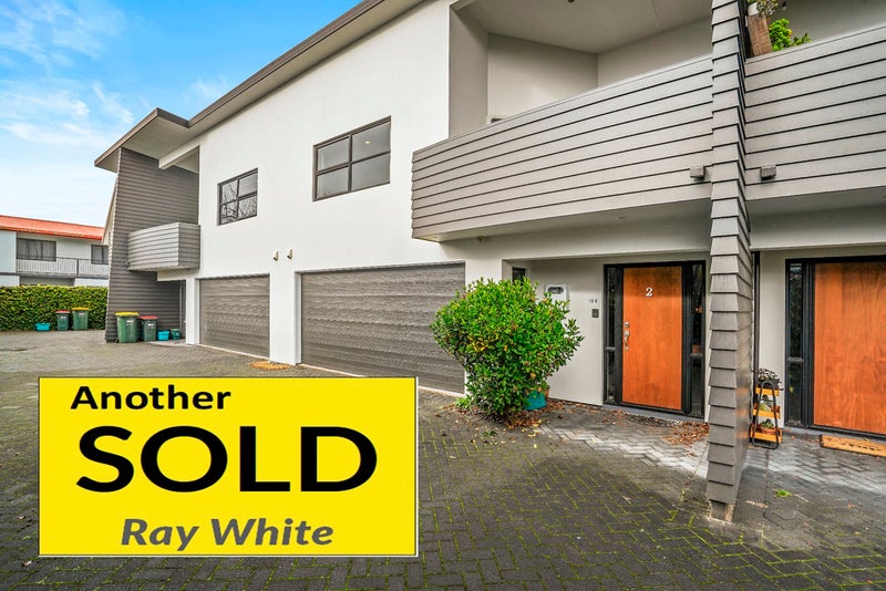 2/19 Edgecumbe Street, Whitiora, Hamilton - Carousel 1
