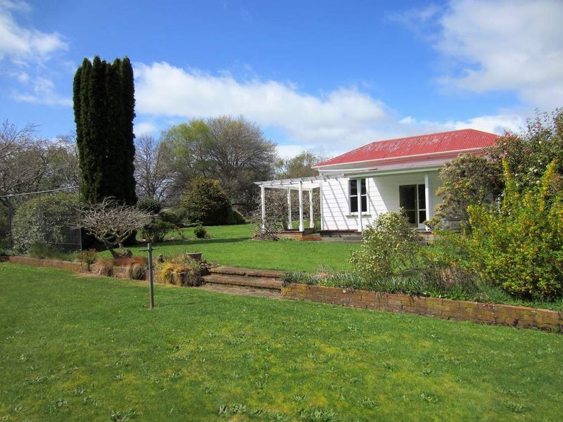2070 Kimbolton Road, Kiwitea, Feilding - Carousel 1