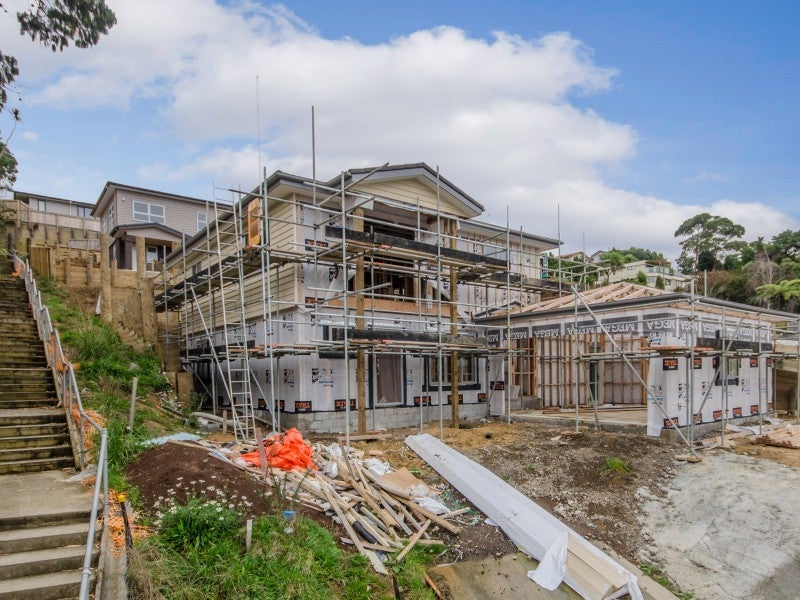 15 Rangeview Road, Sunnyvale, Auckland - Carousel 1