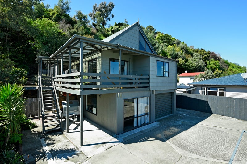 2/169 Tahunanui Drive, Tahunanui, Nelson - Carousel 1