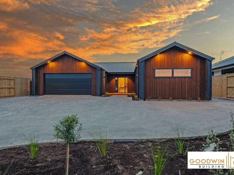 45 Sardinia Grove, Fitzherbert, Palmerston North - Carousel 1
