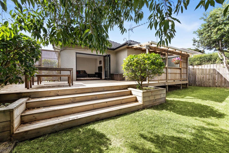 54 Tawa Road, One Tree Hill, Auckland - Carousel 1