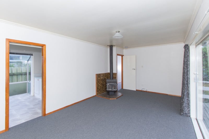 39 Tomin Road, Glenview, Hamilton - Carousel 2