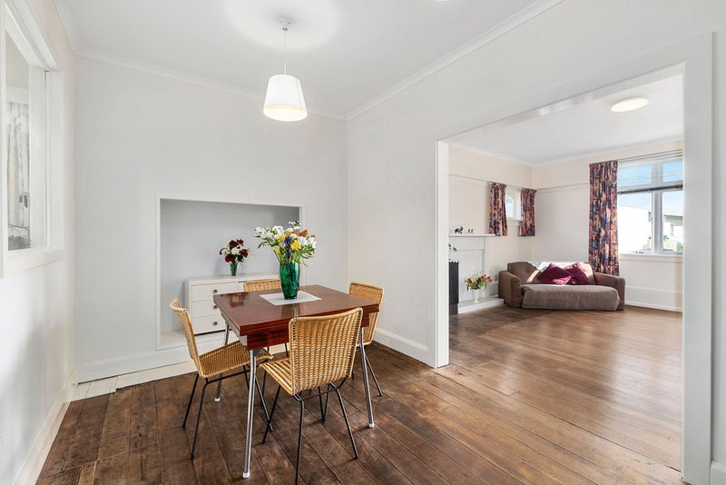 99 Apu Crescent, Lyall Bay, Wellington - Carousel 2