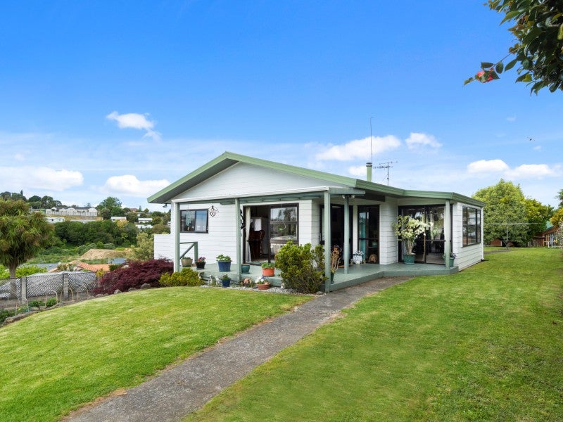 100 Coopers Road, Gate Pa, Tauranga - Carousel 1
