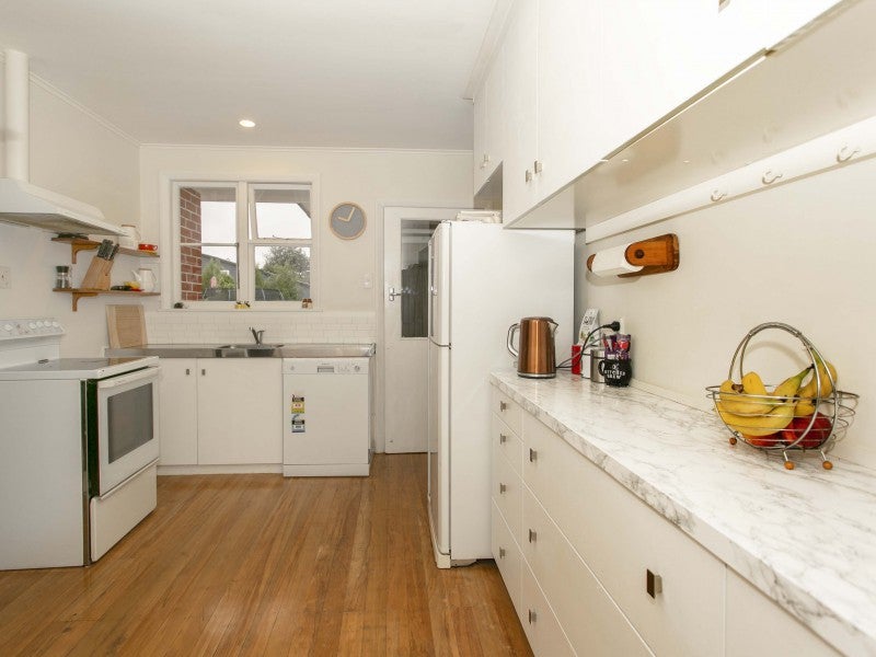 22 Cavendish Street, Allenton, Ashburton - Carousel 2