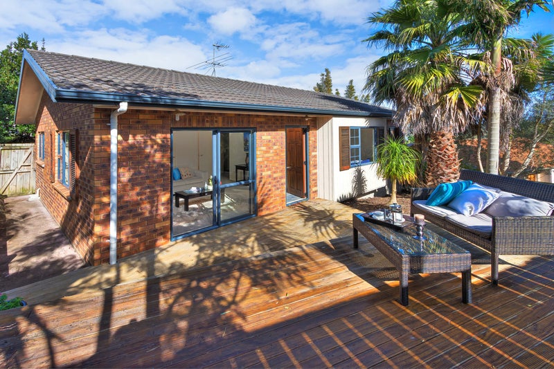 10A Courtland Avenue, Glen Innes, Auckland - Carousel 1