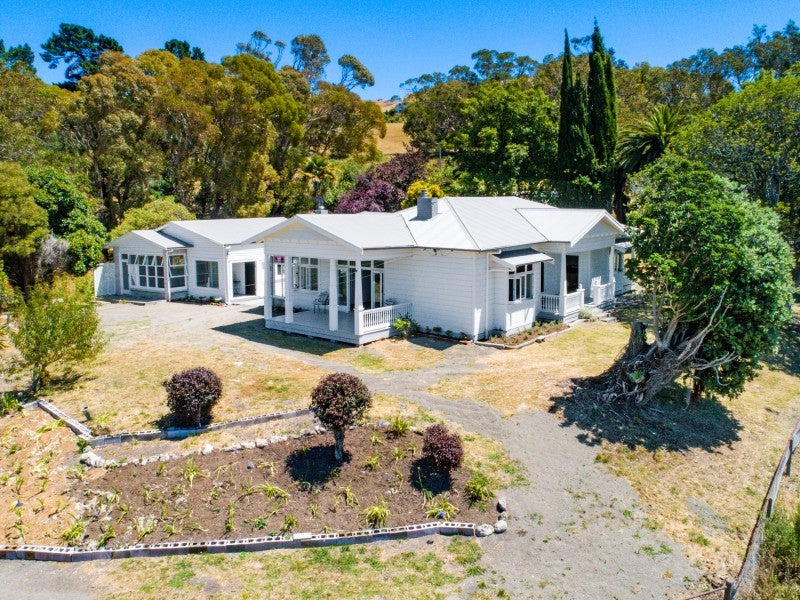 11 Okaihau Road, Waimārama - Carousel 1