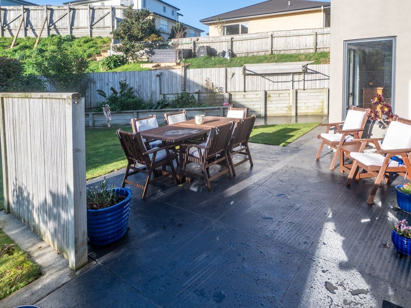 8 Cheetwood Street, Churton Park, Wellington - Carousel 23