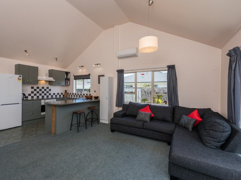 54 Rotherham Terrace, Miramar, Wellington - Carousel 2