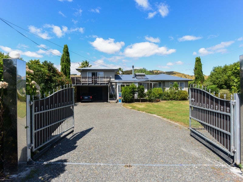 273 State Highway 5, Eskdale, Napier - Carousel 1