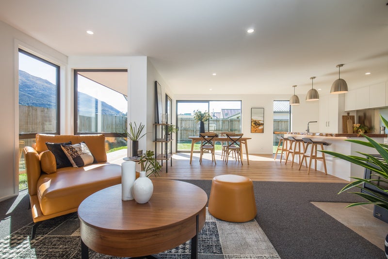 10 Swan Street, Wanaka - Carousel 2