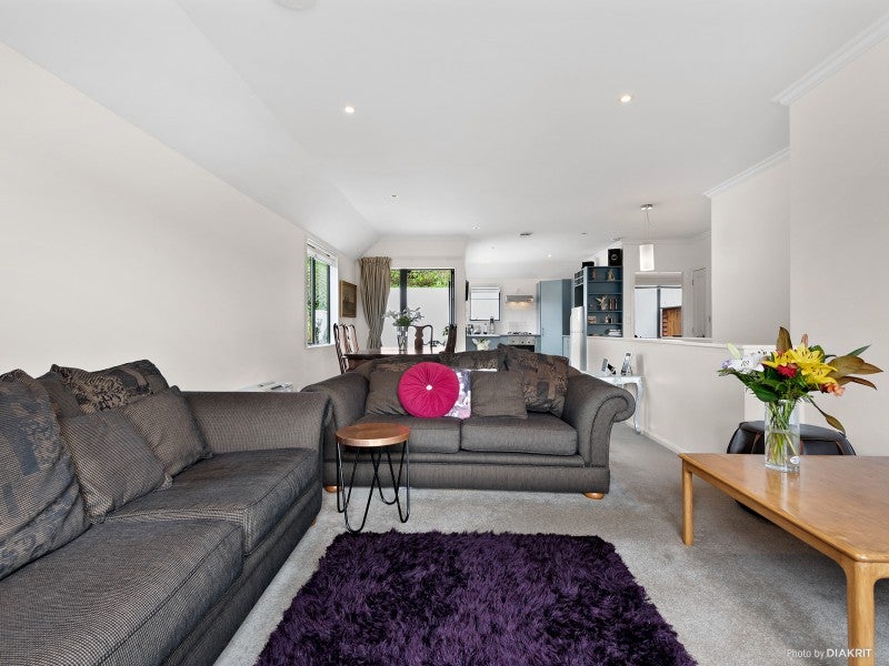 33 Futuna Close, Karori, Wellington - Carousel 2