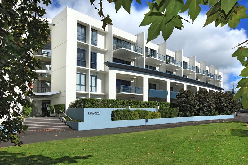 1H/220 Victoria Street West, Auckland Central, Auckland - Carousel 2