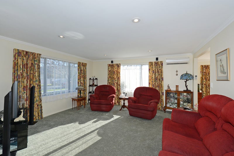 2 Byron Street, Trentham, Upper Hutt - Carousel 2