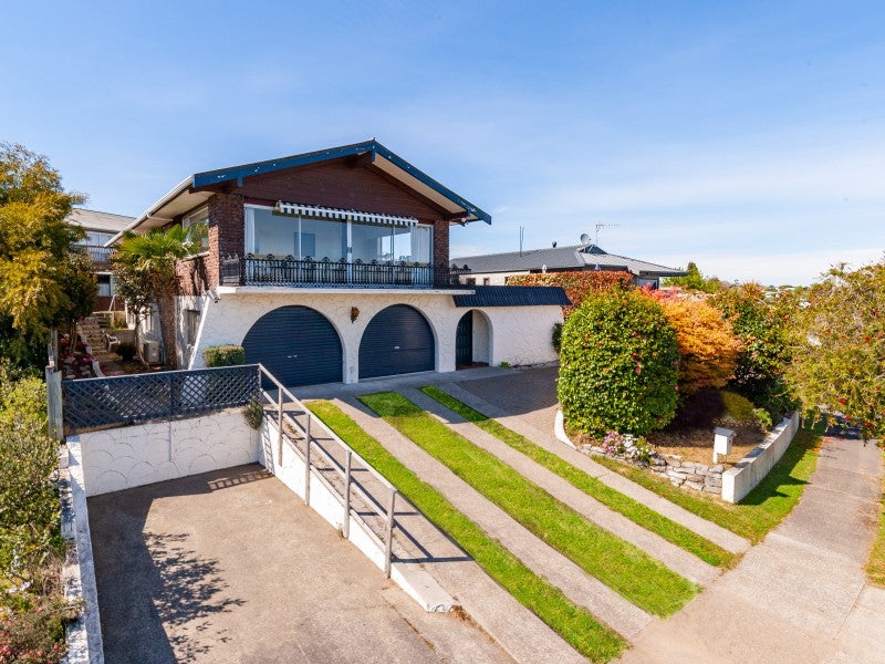 10 Regents Grove, Richmond Heights, Taupo - Carousel 2