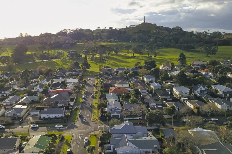 73 Mariri Road, One Tree Hill, Auckland - Carousel 17