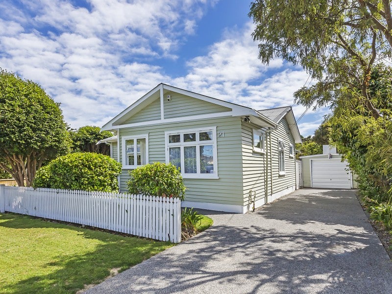 21 Bracken Street, Petone, Lower Hutt - Carousel 1