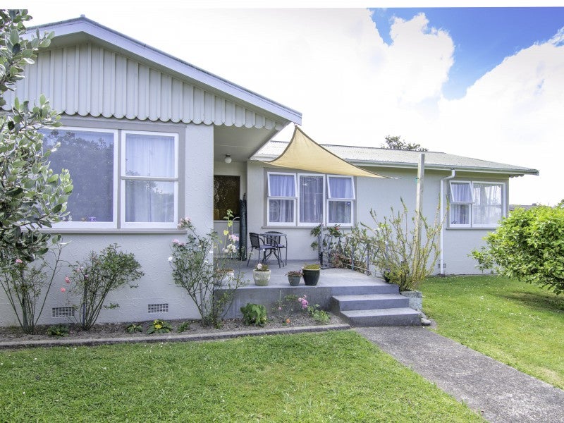 81 Highbury Avenue, Highbury, Palmerston North - Carousel 1