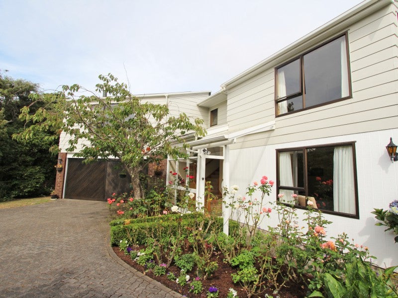 26 Annan Grove, Papakowhai, Porirua - Carousel 1