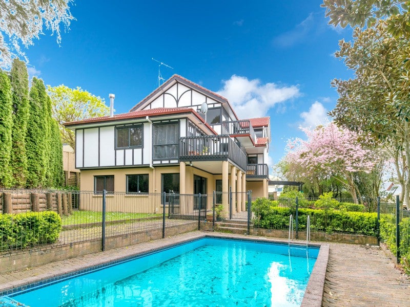 23 Munro Place, Flagstaff, Hamilton - Carousel 2