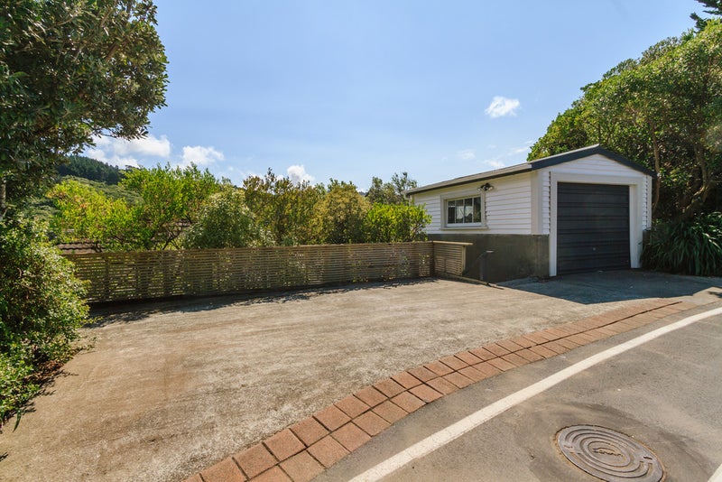 17 Korokoro Road, Korokoro, Lower Hutt - Carousel 20